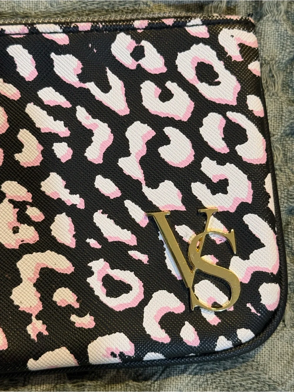 Victoria's Secret Pink Leopard Wristlet purse